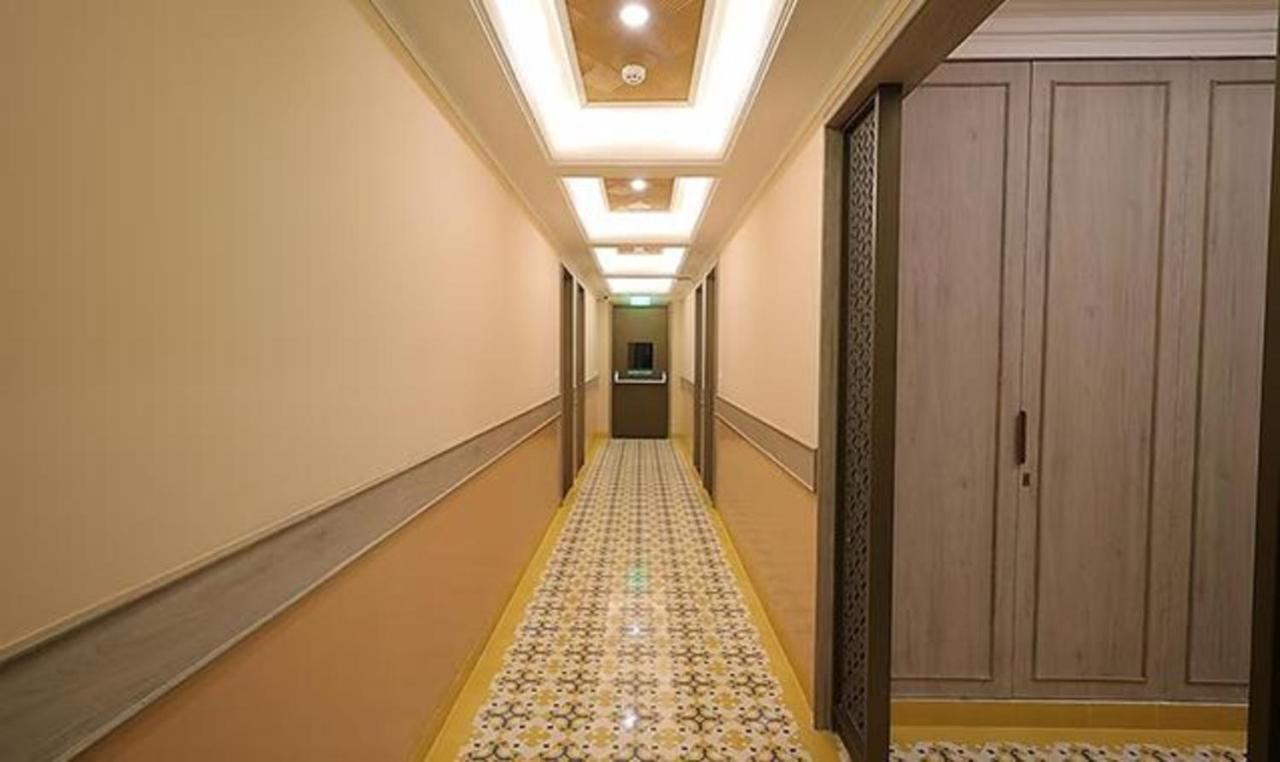 Fabhotel Prime Hampton By Ic'S 노이다 외부 사진